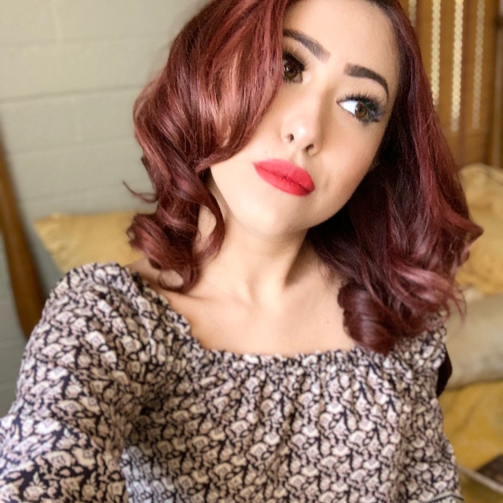 Meet your Posher, Maria